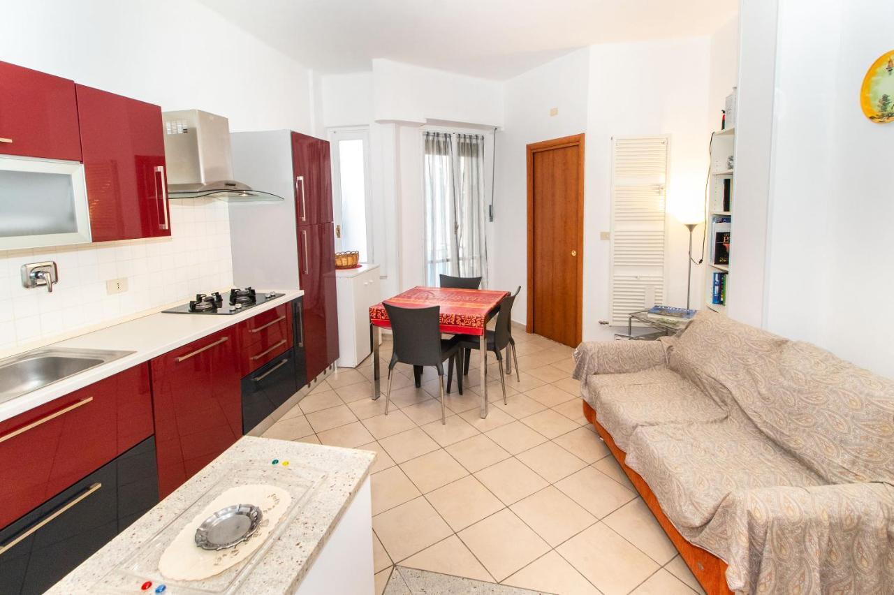 Santa Rita Balcony Flat *